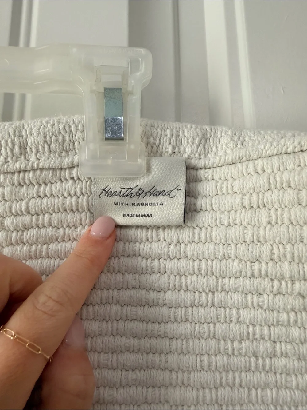White & Black Hearth & Hand Textured Tassel Bathroom Rug